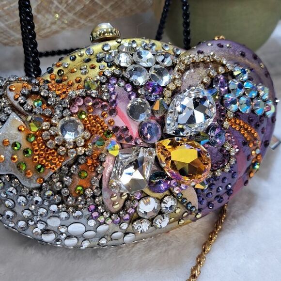 NWT Swarovski Crystal Blingy Clam Shell Bag - Picture 16 of 17